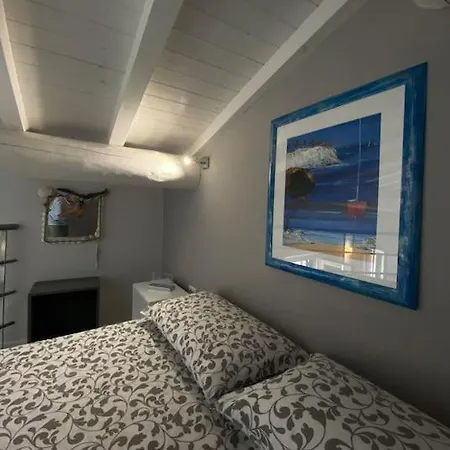 La Casetta In Fondo All'orto Viareggio