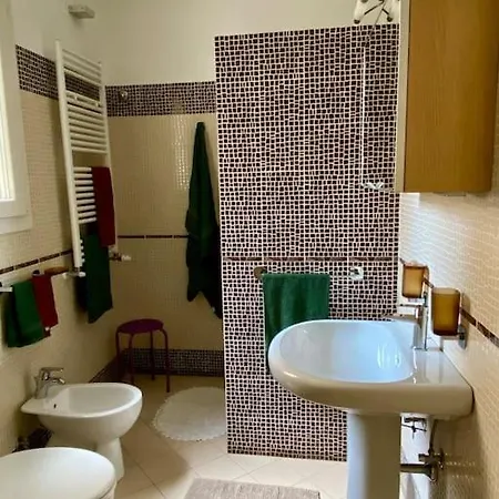 La Casetta In Fondo All'orto Lägenhet Viareggio