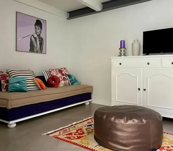 La Casetta In Fondo All'orto * Viareggio