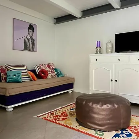 La Casetta In Fondo All'orto * Viareggio